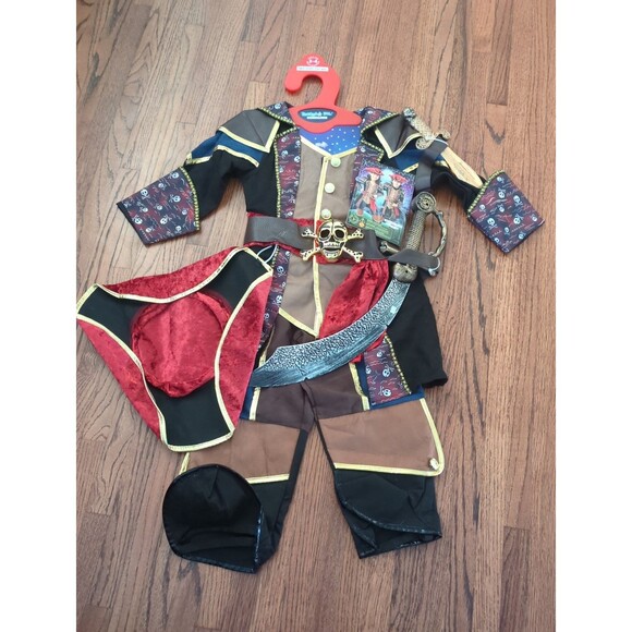 Teetot & Co. Inc kids pirate costume with accessories and hat size 3/4 NEW WT